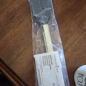 Pampered Chef Metal Spatula with Light Metal Handle